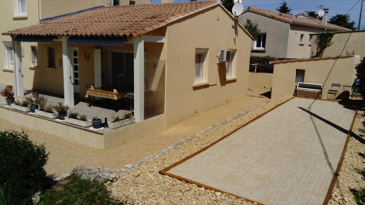 L'Oustau Bonur Bed & Breakfast บูร์ก-แซ็ง-ต็องเดอ็อล ภายนอก รูปภาพ