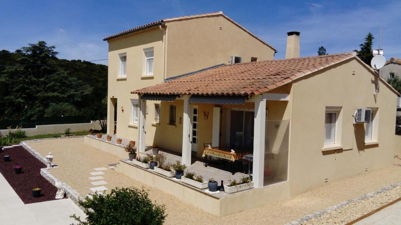 L'Oustau Bonur Bed & Breakfast บูร์ก-แซ็ง-ต็องเดอ็อล ภายนอก รูปภาพ